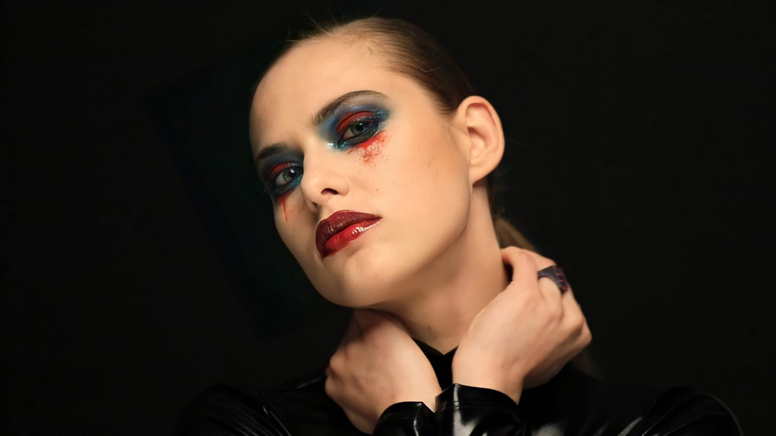 Kourosh Sotoodeh- Glossy Beauty image