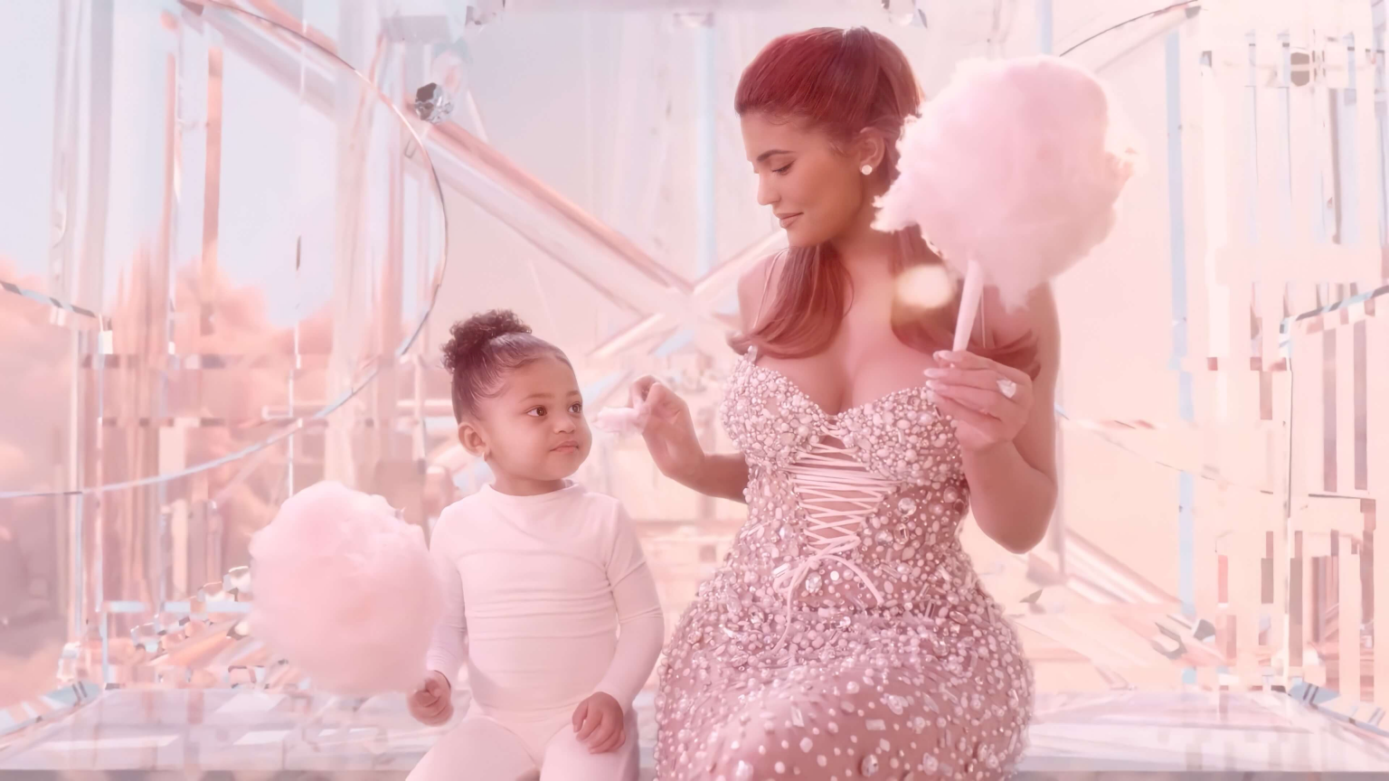 Kylie Jenner - Kylie Baby